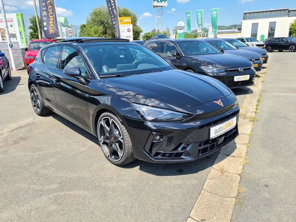 Neu Cupra Leon VZ 300 PS (220 kW) 2026 Schwarz Limousine