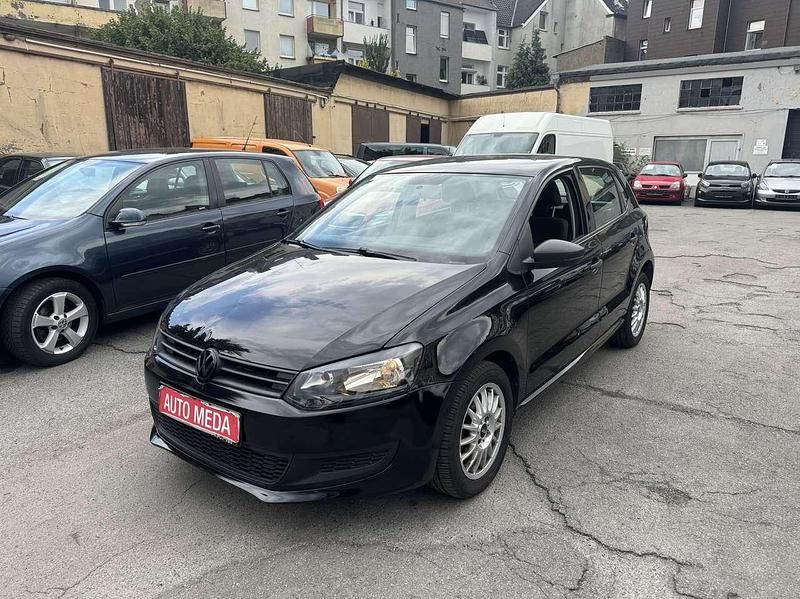 Ebenholzschwarz Gebraucht 2011 VW Polo Trendline Kleinwagen | 2.999 € (Superpreis) - Bild 1/4