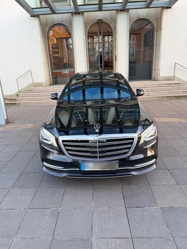 Schwarz Gebraucht 2018 Mercedes S400 Limousine | 34.999 € (Guter Preis) - Bild 1/4