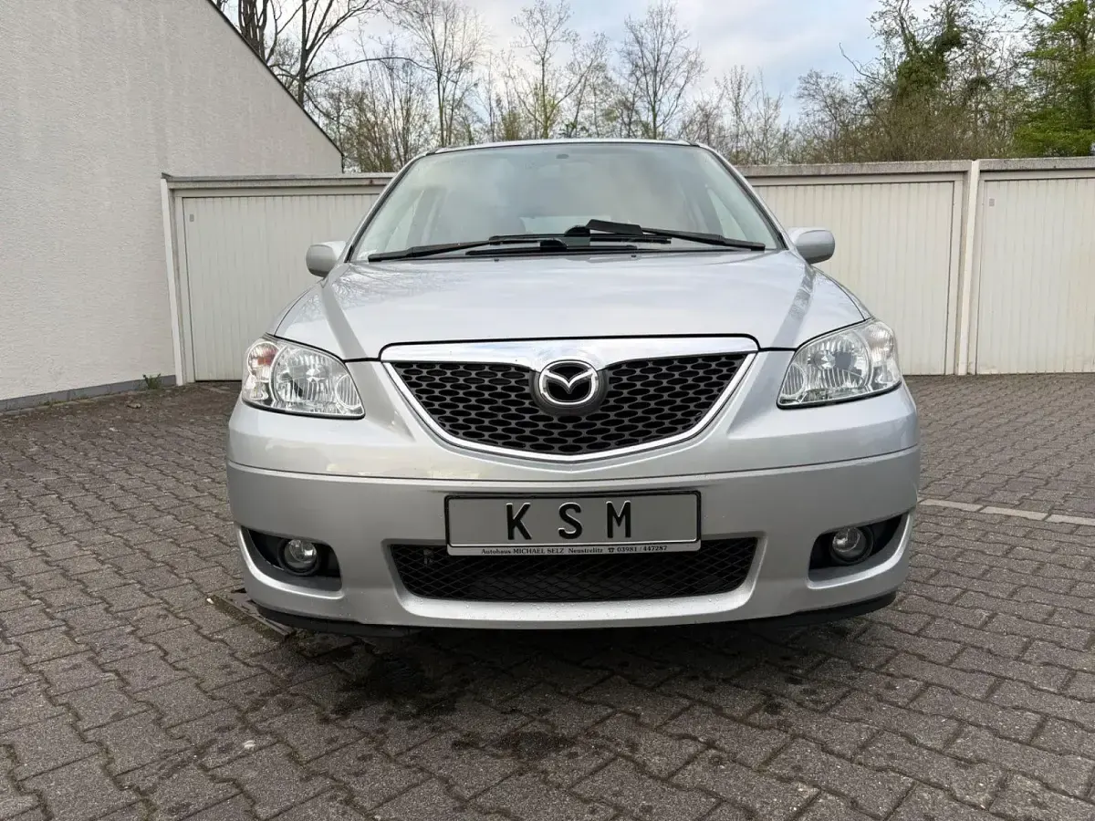 Gebraucht Mazda MPV Exclusive 141 PS (103 kW) 2004 Silber Van / Kleinbus
