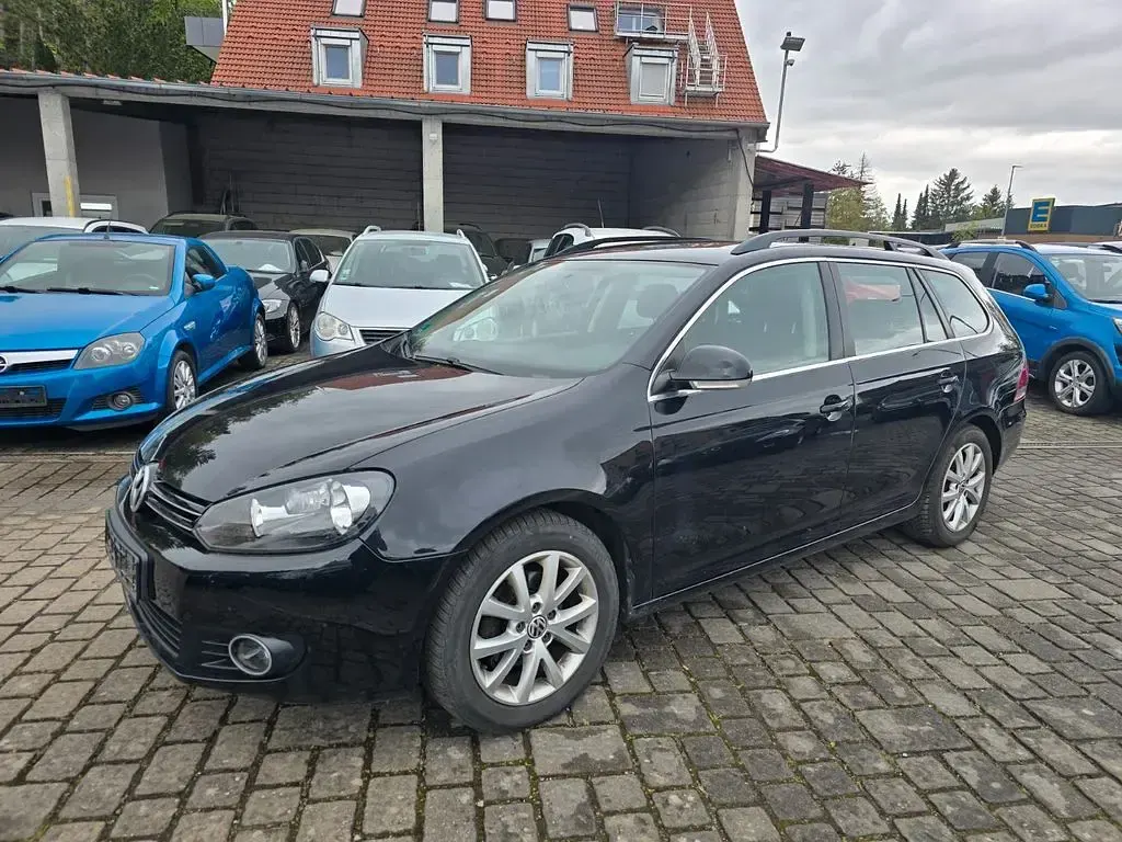 Gebraucht VW Golf VI 105 PS (77 kW) 2011 Schwarz Kleinwagen