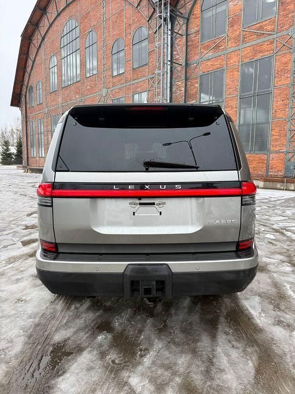 Gebraucht Lexus GX550 354 PS (260 kW) 2024 Silber SUV