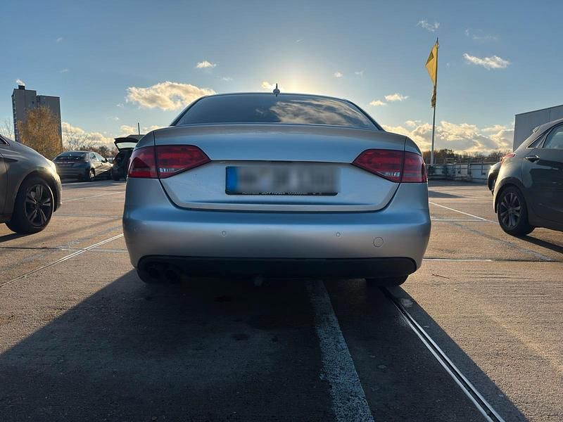 Gebraucht Audi A4 Ambition 160 PS (117 kW) 2009 Silber Limousine