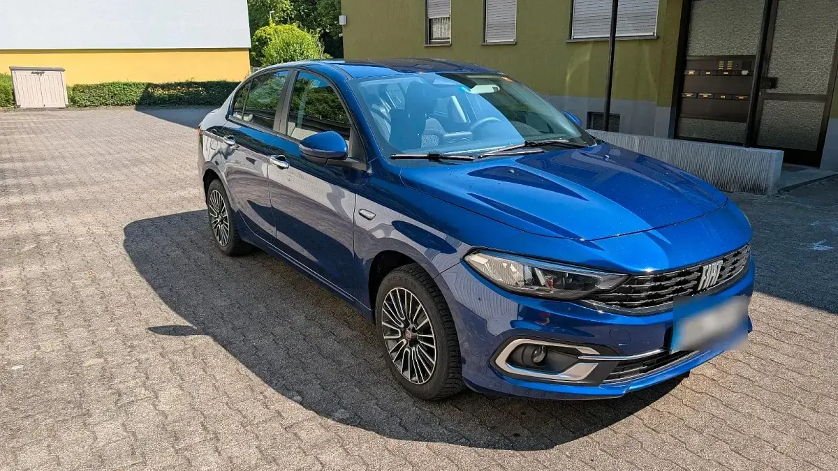 Gebraucht Fiat Tipo 131 PS (96 kW) 2025 Blau Limousine