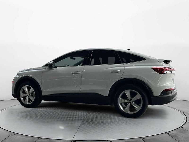 Neu Audi Q4 Sportback e-tron Sport 210 kW (286 PS) 2026 Gletscherweiß metallic SUV