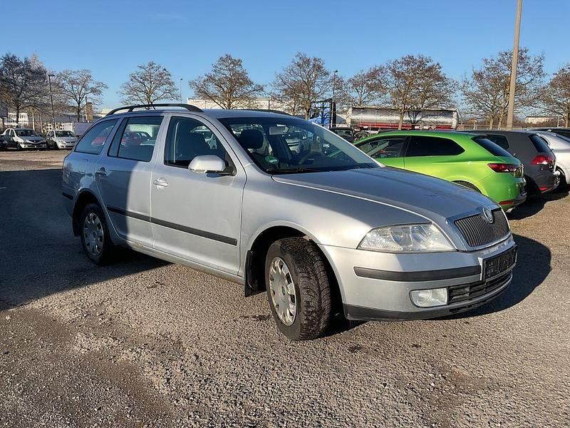 Gebraucht Skoda Octavia Ambiente 105 PS (77 kW) 2008 Silber Kombi