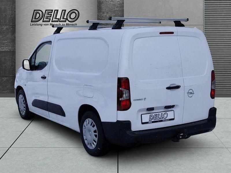 Gebraucht Opel Combo-e Life XL Edition 56 kW (77 PS) 2021 Jade weiss/arktis weiss Limousine