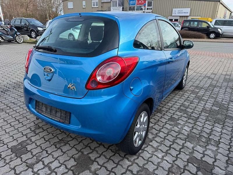 Gebraucht Ford Ka Titanium 69 PS (50 kW) 2010 Diveblau Kleinwagen