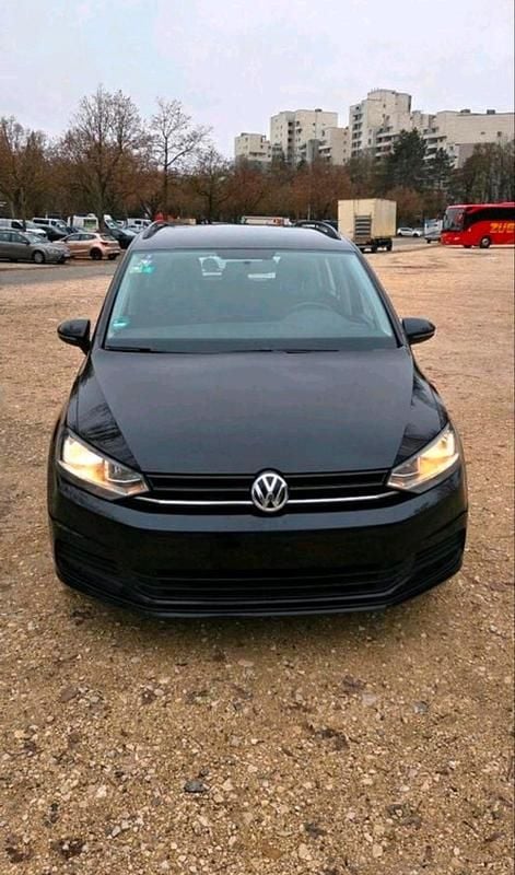 Schwarz Gebraucht 2019 VW Touran Van / Kleinbus | 19.700 € (Fairer Preis) - Bild 1/4