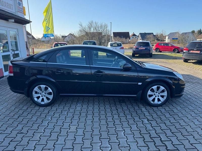 Gebraucht Opel Vectra 140 PS (102 kW) 2008 Schwarz Limousine