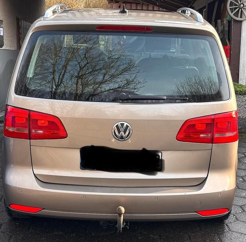 Gebraucht VW Touran 141 PS (103 kW) 2013 Andere farben Van / Kleinbus