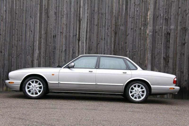Gebraucht Jaguar XJ Executive 284 PS (208 kW) 1999 Silber Limousine