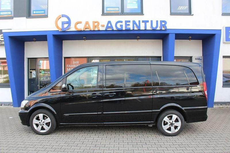 Gebraucht Mercedes Viano 224 PS (164 kW) 2011 Schwarz Van / Kleinbus