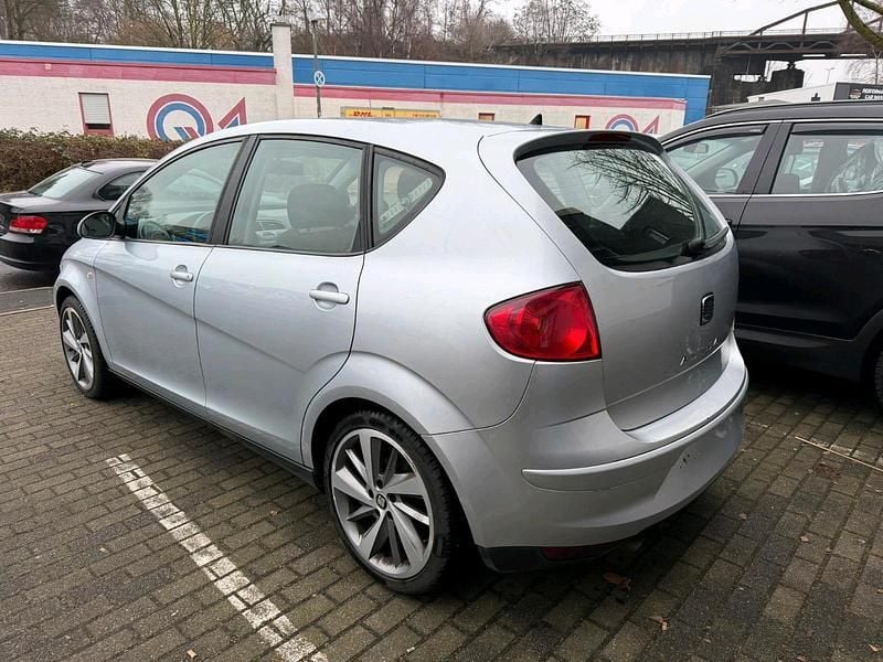 Gebraucht Seat Altea 102 PS (75 kW) 2005 Silber Limousine