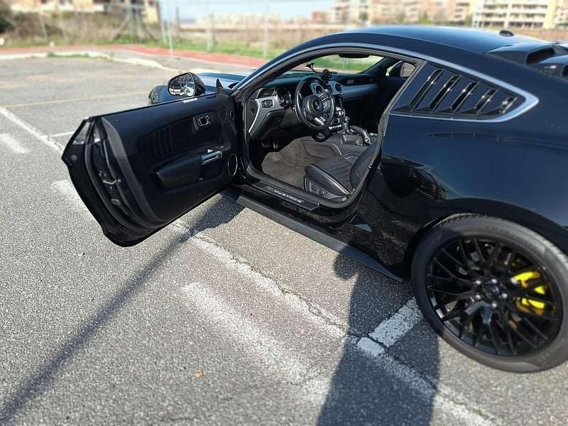 Second-hand Ford Mustang 500 CP (367 kW) 2017 Negru Coupe