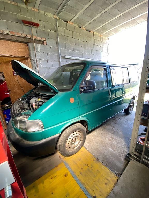 Gebraucht VW T4 102 PS (75 kW) 2003 Grün Van