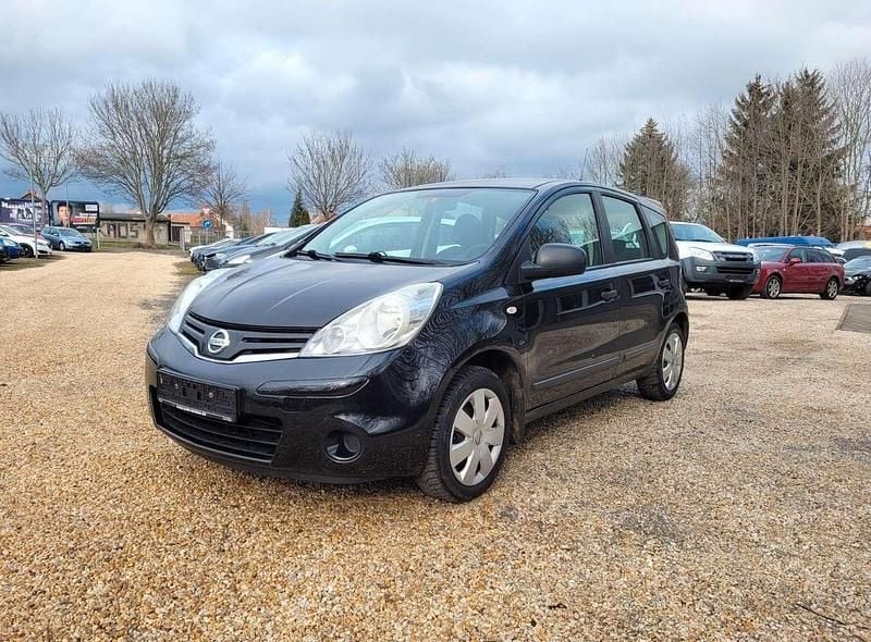 Gebraucht Nissan Note Visia 88 PS (64 kW) 2013 Black (m) Kleinwagen