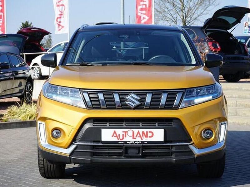 Gebraucht Suzuki Vitara Comfort+ 140 PS (102 kW) 2023 Gold SUV