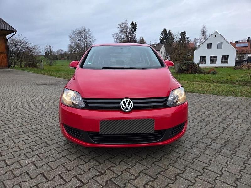 Gebraucht VW Golf VI Trendline 105 PS (77 kW) 2010 Rot Kleinwagen
