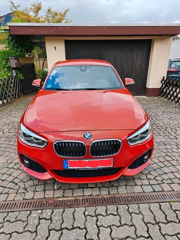 Orange Gebraucht 2017 BMW 118 M Sport Kleinwagen | 16.999 € (Superpreis) - Bild 1/4
