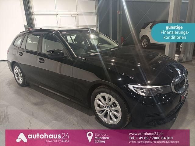 Schwarz Gebraucht 2022 BMW 330 Advantage Kombi | 26.770 € (Fairer Preis) - Bild 1/4