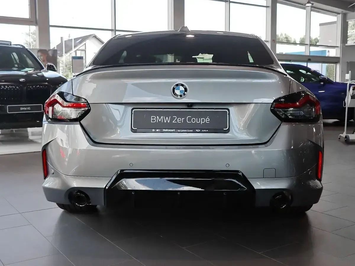Neu BMW 220 M Sport 184 PS (135 kW) 2026 Skyscraper grau Coupé