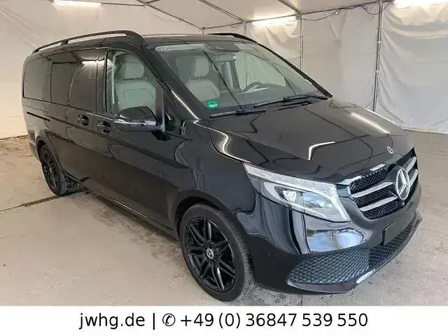 Gebraucht Mercedes V300 Avantgarde 237 PS (174 kW) 2021 Schwarz Van / Kleinbus