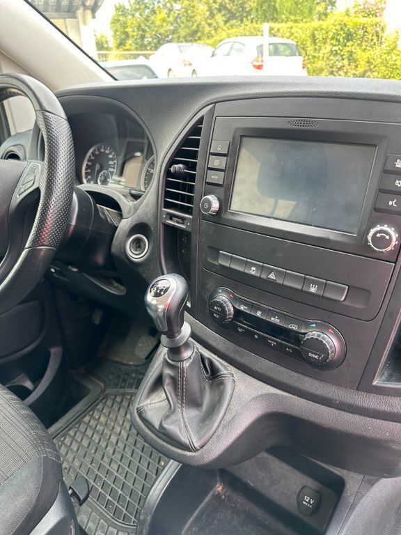 Gebraucht Mercedes Vito 163 PS (119 kW) 2018 Grau Van