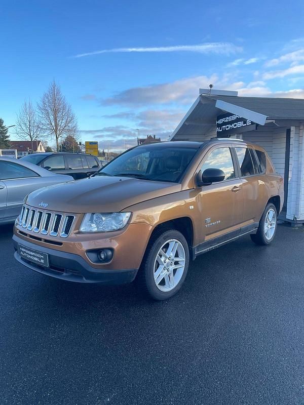 Gebraucht Jeep Compass Limited 140 PS (102 kW) 2011 Braun SUV