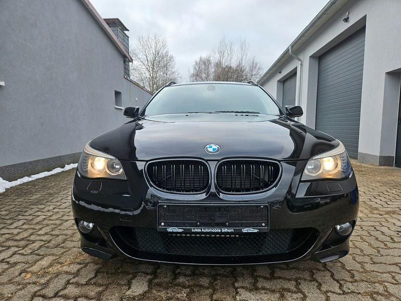 Gebraucht BMW 525 Sport Line 218 PS (160 kW) 2009 Schwarz Kombi