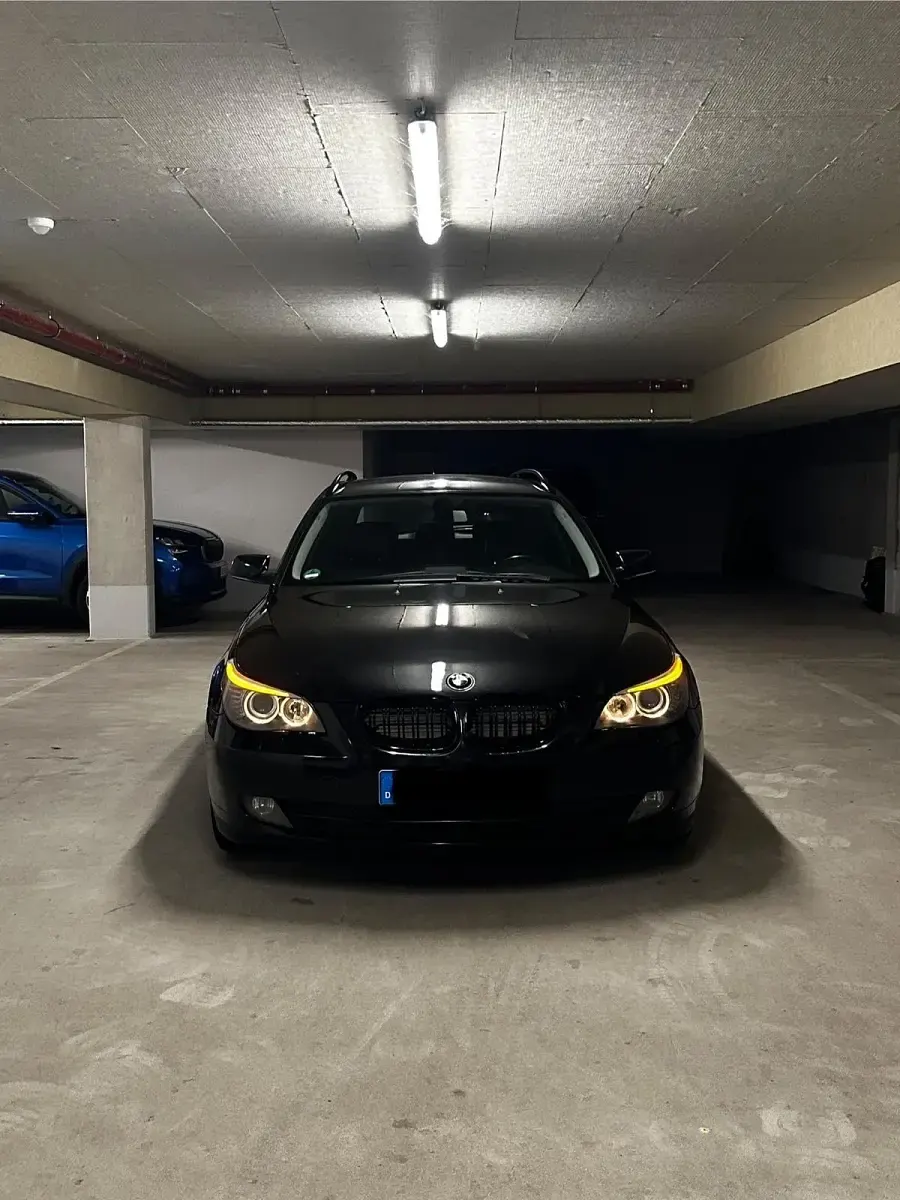 Gebraucht BMW 520 177 PS (130 kW) 2008 Schwarz Kombi