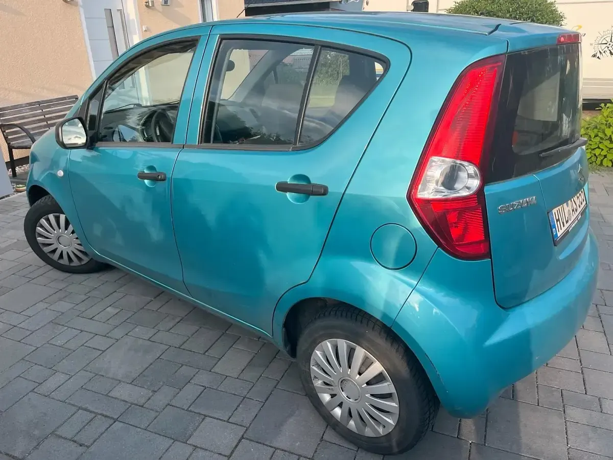 Gebraucht Suzuki Splash 65 PS (47 kW) 2009 Blau Kleinwagen