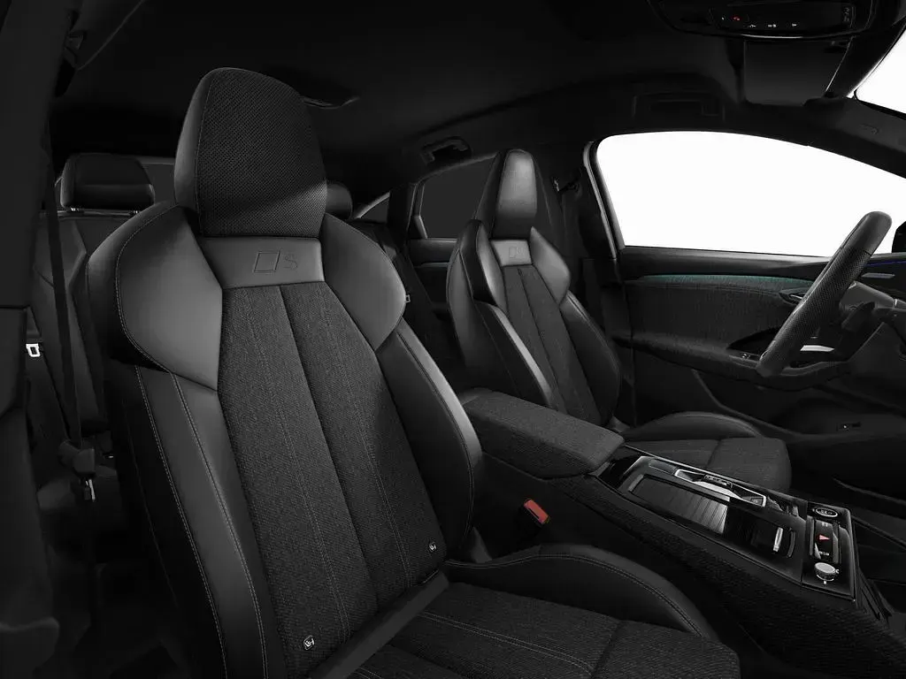 Gebraucht Audi Q6 Sportback e-tron S-Line 225 kW (306 PS) 2025 Schwarz SUV