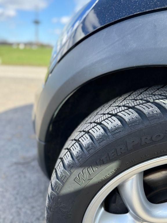 Gebraucht Mini ONE 98 PS (72 kW) 2010 Schwarz Kleinwagen