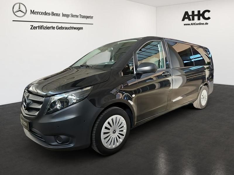 Graphitgrau metallic Gebraucht 2023 Mercedes Vito Van / Kleinbus | 41.888 € (Teuer) - Bild 1/4