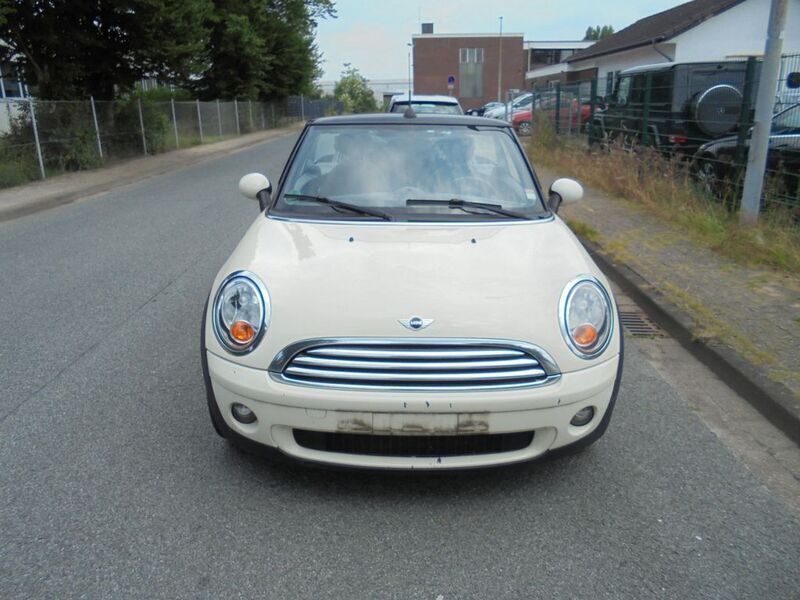 Gebraucht Mini Cooper Cabriolet 122 PS (89 kW) 2010 Weiß Cabrio