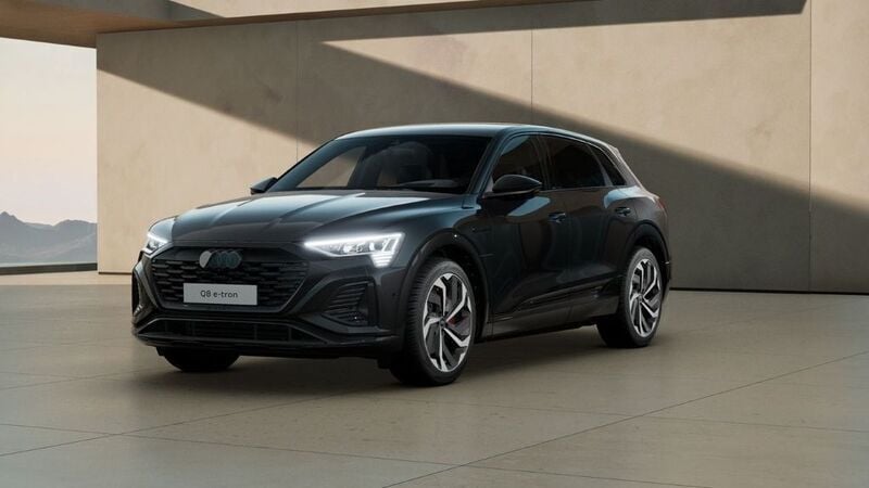Gebraucht Audi Q8 e-tron S-Line 300 kW (408 PS) 2024 Daytonagrau perleffekt SUV