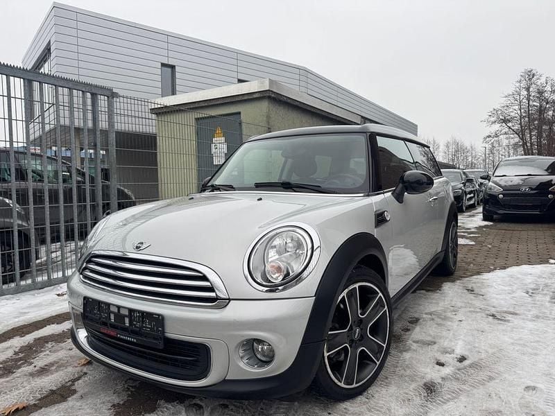 Silber Gebraucht 2011 Mini One Clubman Kombi | 8.490 € (Fairer Preis) - Bild 1/4