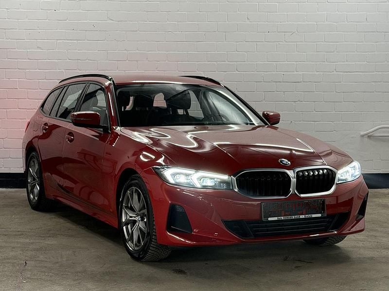 Gebraucht BMW 318 Shadowline 150 PS (110 kW) 2022 Rot Kombi