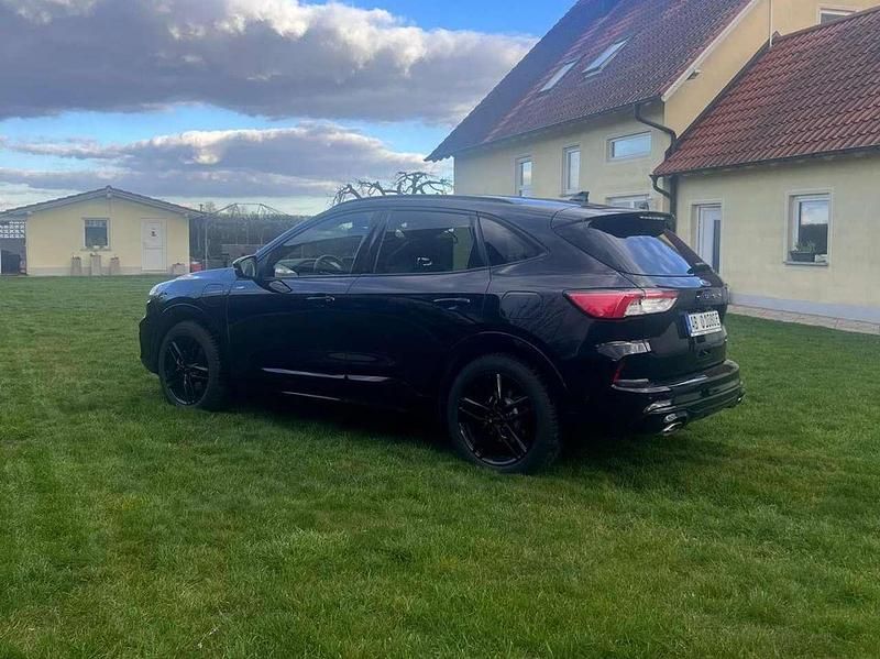 Gebraucht Ford Kuga ST-Line X 224 PS (164 kW) 2021 Schwarz SUV