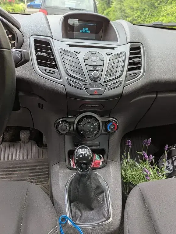 Gebraucht Ford Fiesta Trend 95 PS (69 kW) 2015 Blau Kleinwagen