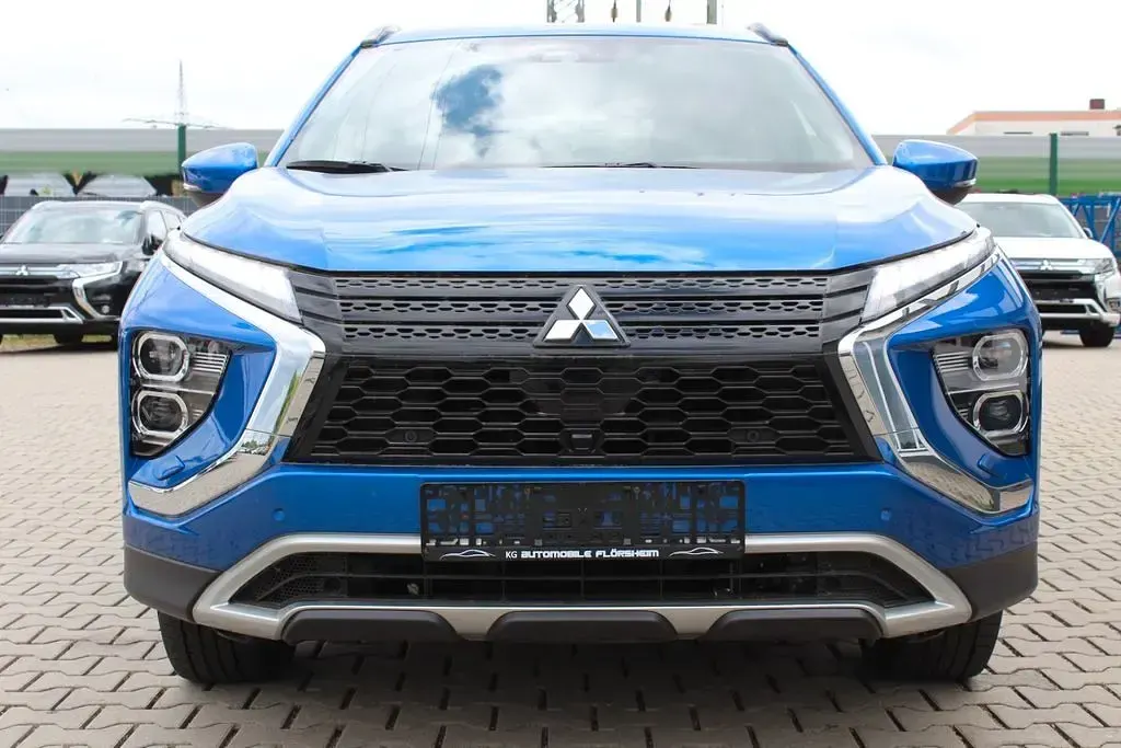 Used Mitsubishi Eclipse Cross Plus 188 HP (138 kW) 2022 Blue SUV
