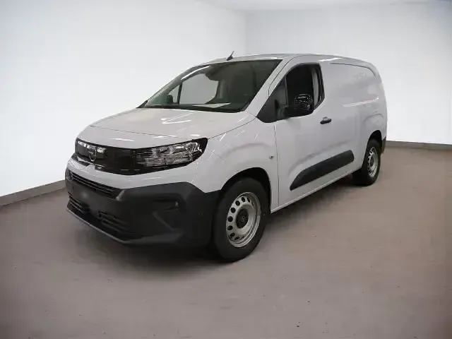 Gebraucht Opel Combo 131 PS (96 kW) 2025 Kaolin weiß Van / Kleinbus