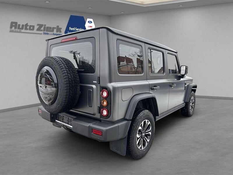 Neu BAW 212 166 PS (122 kW) 2026 Grau SUV