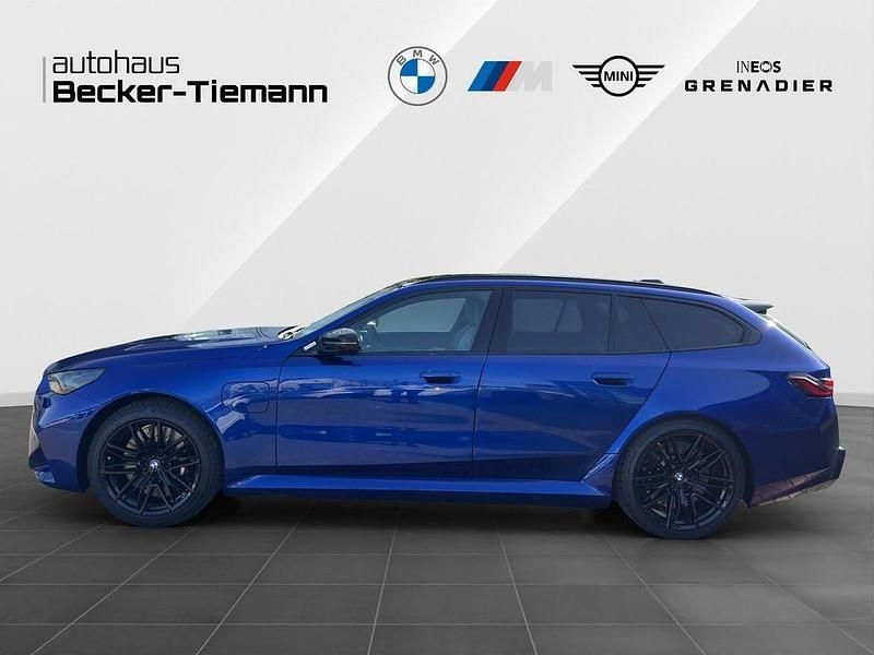 Neu BMW M5 Exclusive 727 PS (534 kW) 2026 Blau Kombi