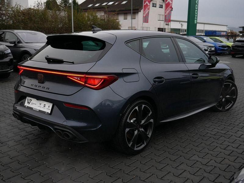 Gebraucht Cupra Leon VZ 300 PS (220 kW) 2024 Grau Limousine