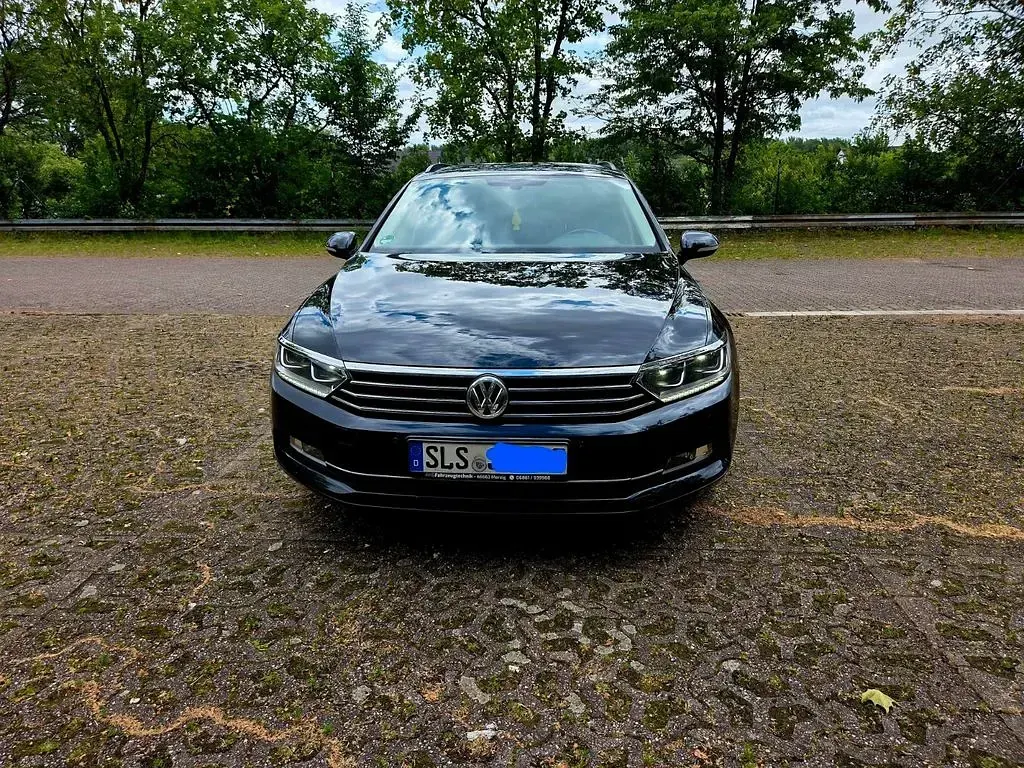 Gebraucht VW Passat 150 PS (110 kW) 2018 Schwarz Kombi