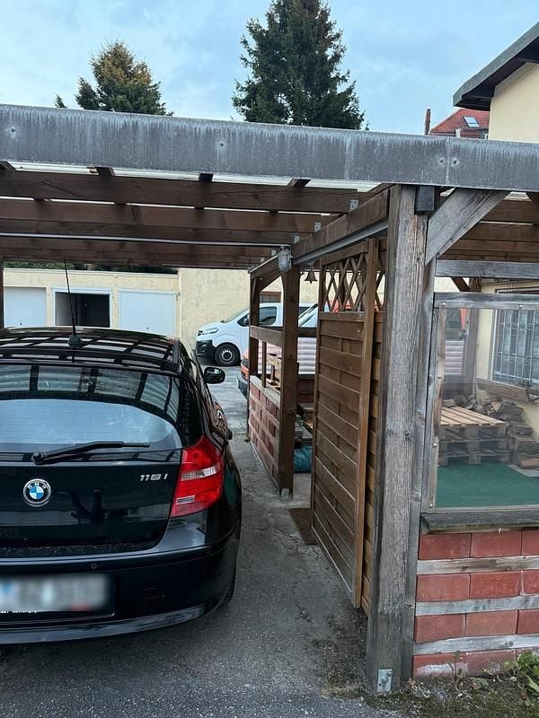 Schwarz Gebraucht 2010 BMW 116 Kleinwagen | 4.000 € - Bild 1/3