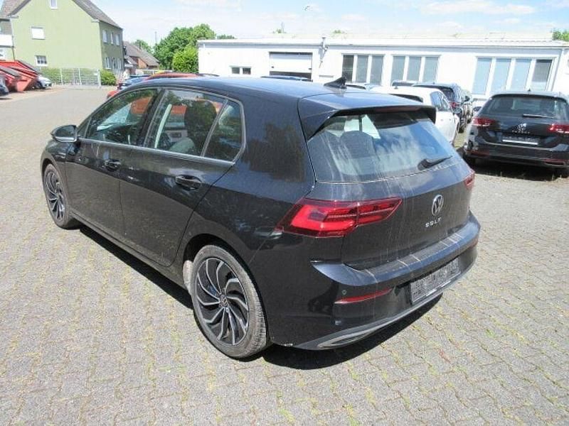 Gebraucht VW Golf VII Style 150 PS (110 kW) 2020 Schwarz Kleinwagen