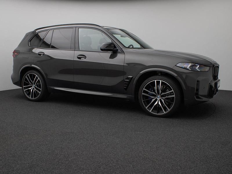 Gebraucht BMW X5 M Sport 530 PS (389 kW) 2023 Grau SUV